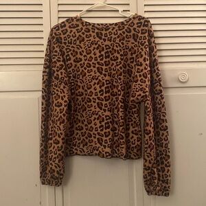 NO BRAND Made In China Small Like New Cheetah Print Sweater